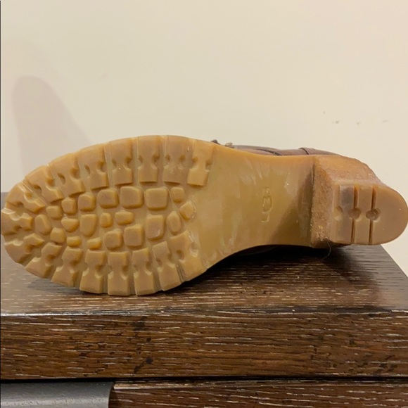 UGG High Heel Booties size 9.5 - Picture 3 of 3